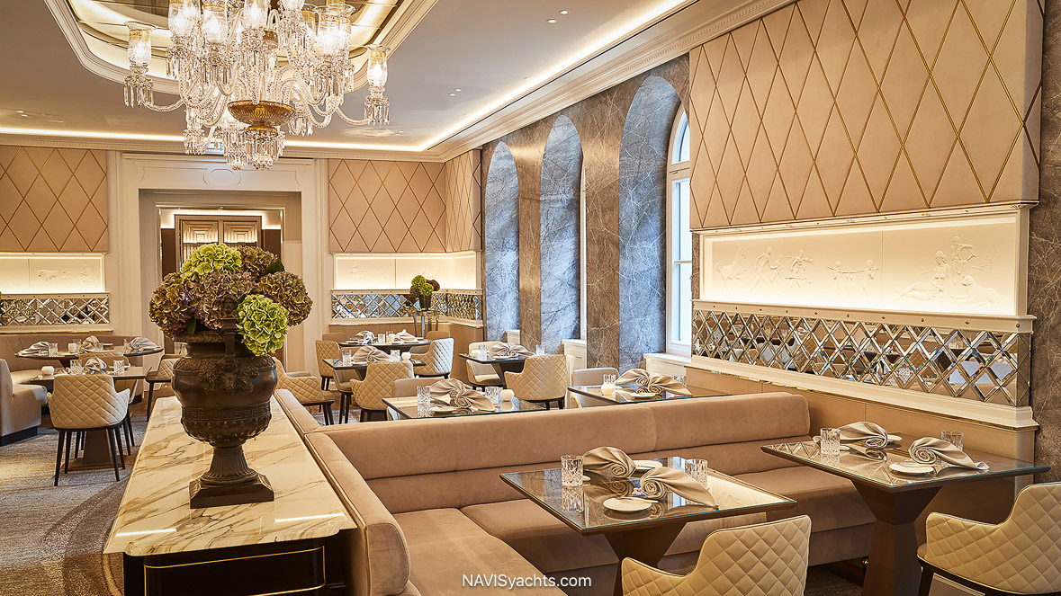 Schwarzreiter Restaurant in Munich, offering Michelin-starred Bavarian cuisine with a modern twist.